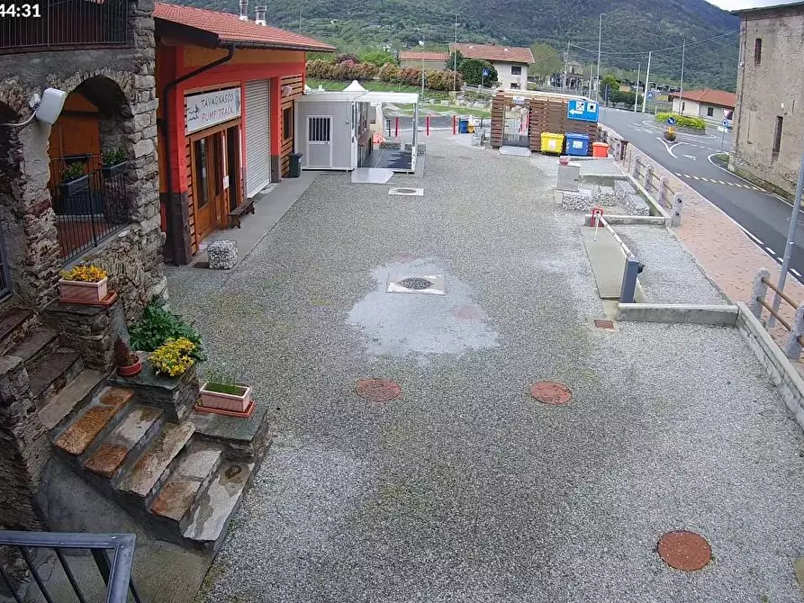 Immagine 8 di Attività commerciale in vendita  a Tavagnasco