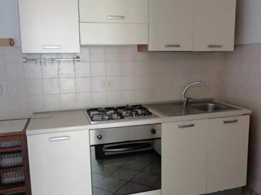 Immagine 6 di Appartamento in vendita  a Massa E Cozzile