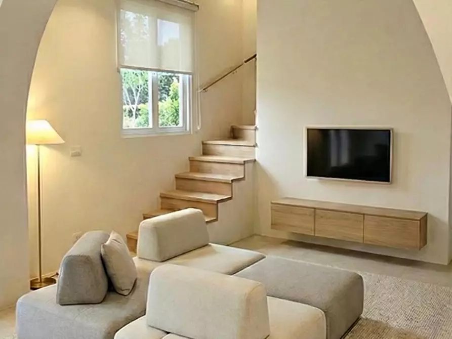 Immagine 4 di Appartamento in vendita  a Siena