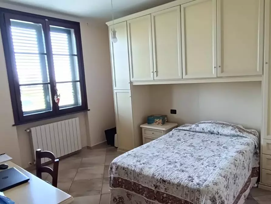 Immagine 10 di Casa bifamiliare in vendita  a Vecchiano