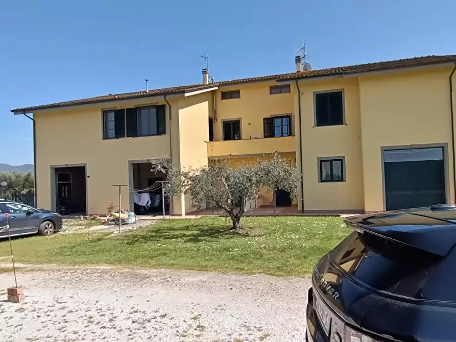 Immagine 13 di Casa bifamiliare in vendita  a Vecchiano
