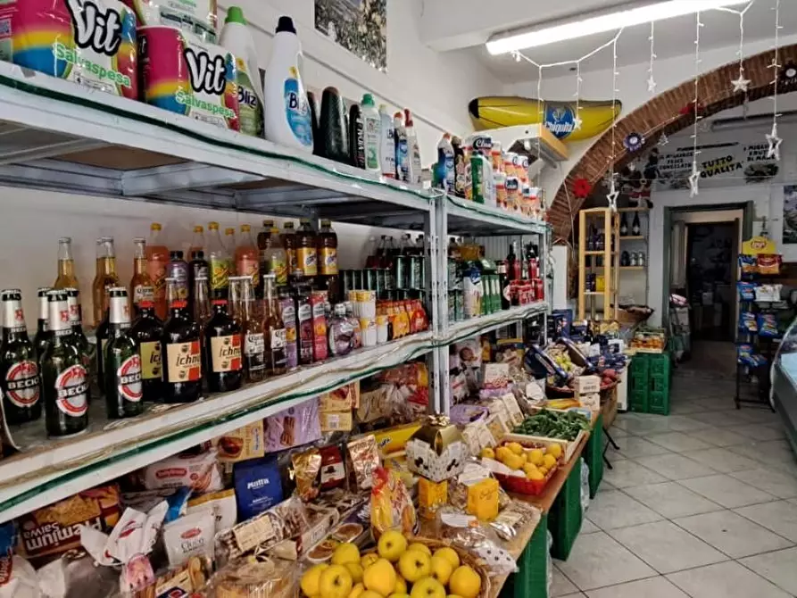 Immagine 17 di Alimentari in vendita  a Livorno
