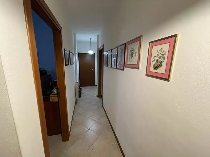 Immagine 22 di Appartamento in vendita  a Siena