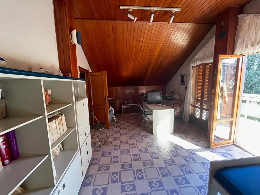 Immagine 81 di Appartamento in vendita  a Siena