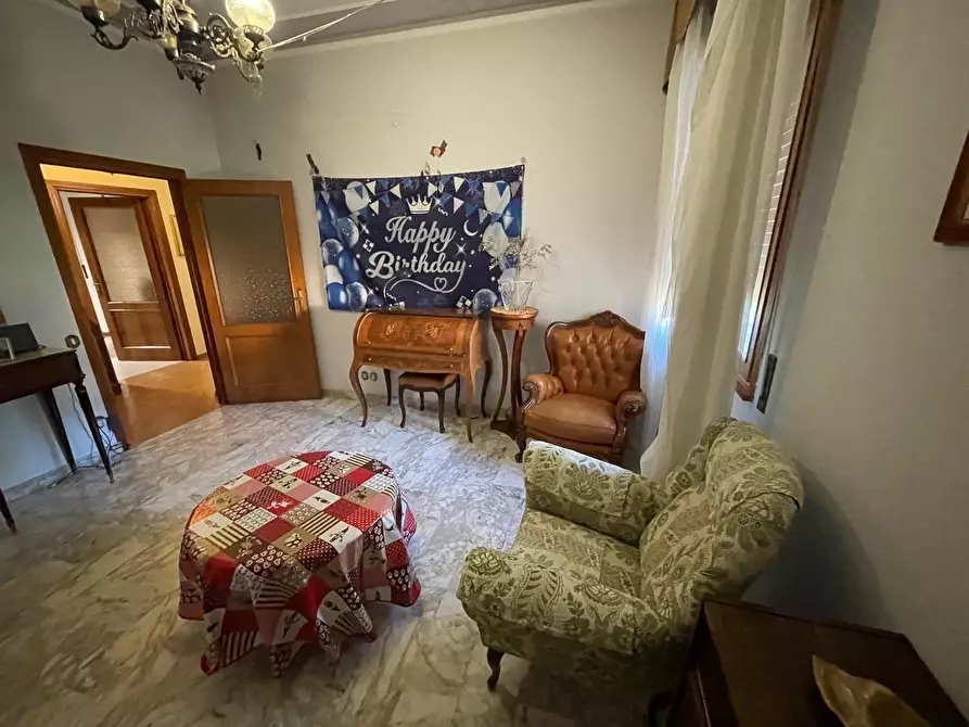 Immagine 35 di Appartamento in vendita  a Siena