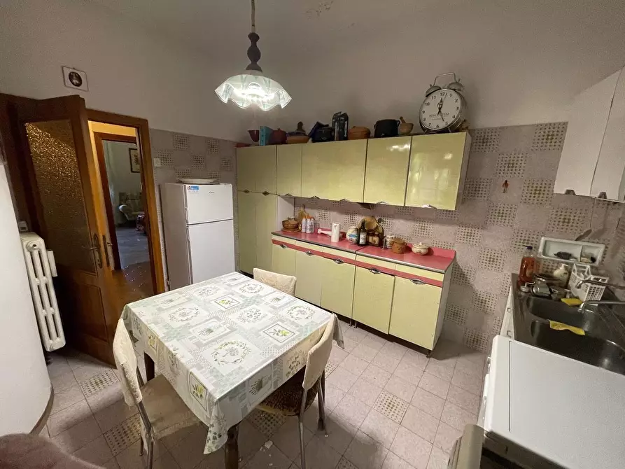 Immagine 25 di Appartamento in vendita  a Siena