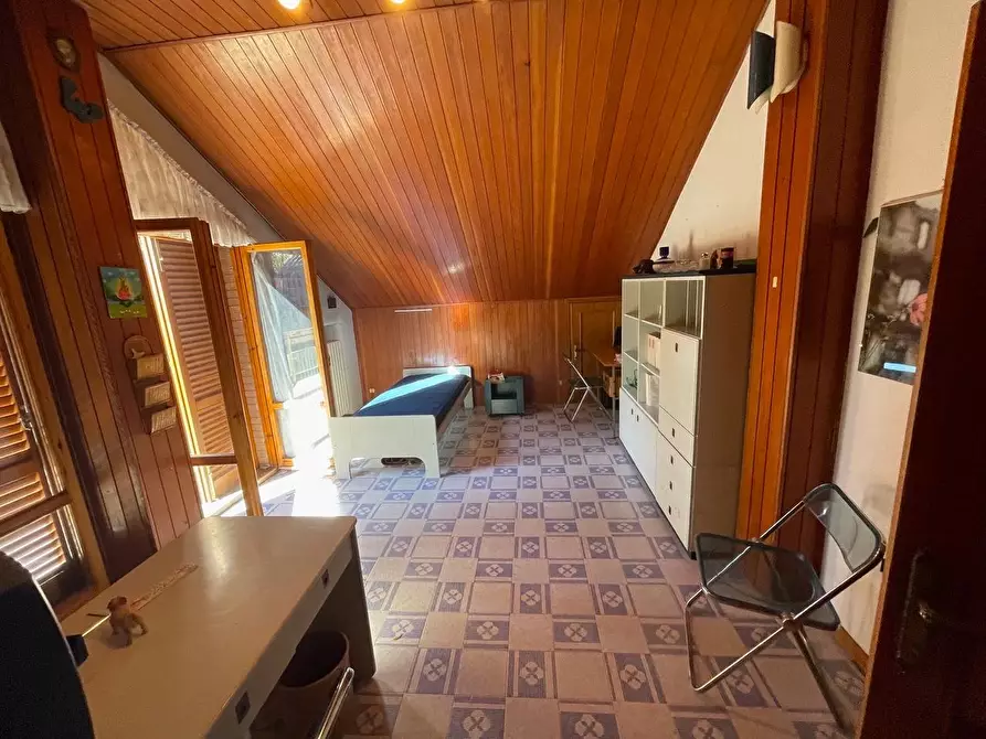 Immagine 91 di Appartamento in vendita  a Siena