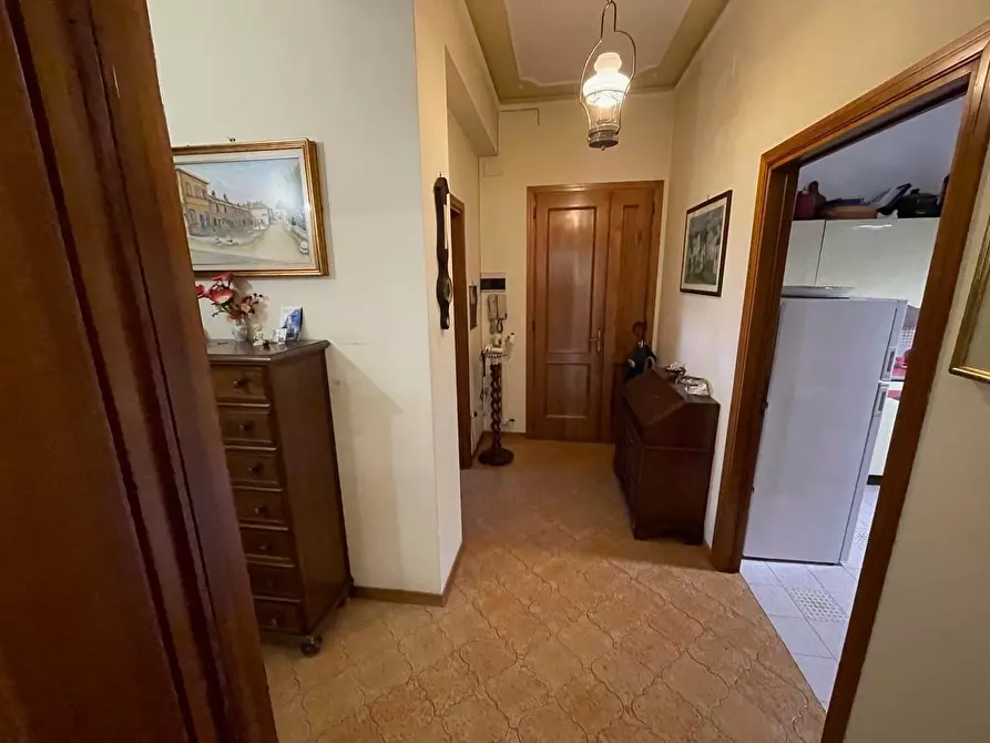 Immagine 6 di Appartamento in vendita  a Siena