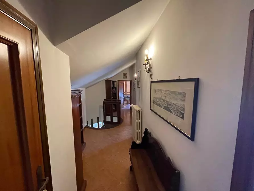Immagine 57 di Appartamento in vendita  a Siena