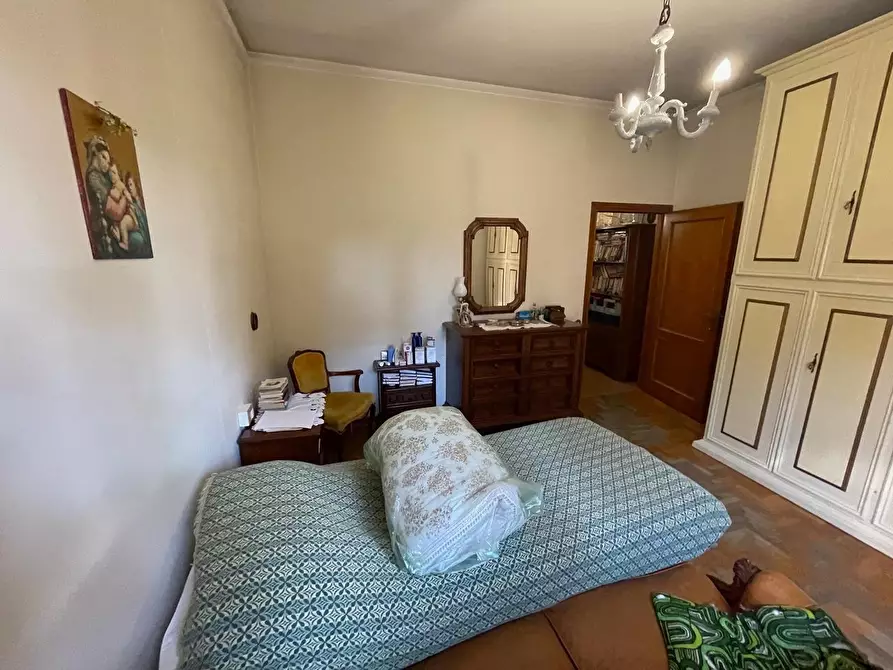 Immagine 50 di Appartamento in vendita  a Siena