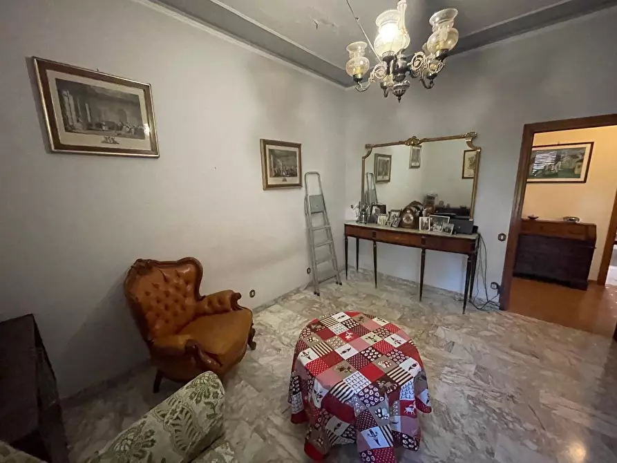 Immagine 33 di Appartamento in vendita  a Siena