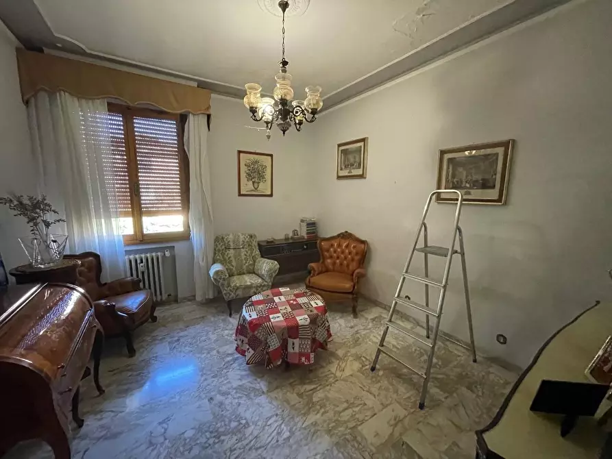 Immagine 29 di Appartamento in vendita  a Siena