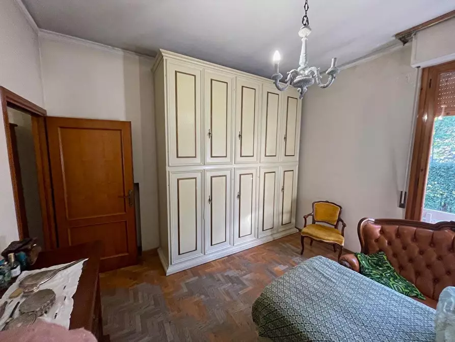 Immagine 48 di Appartamento in vendita  a Siena