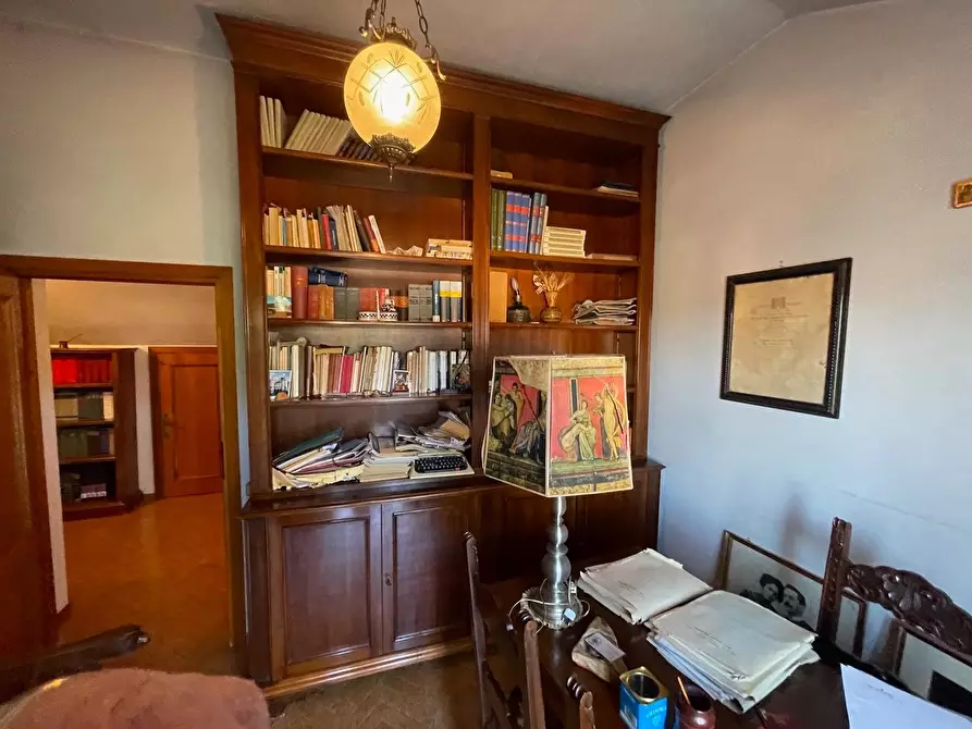 Immagine 75 di Appartamento in vendita  a Siena