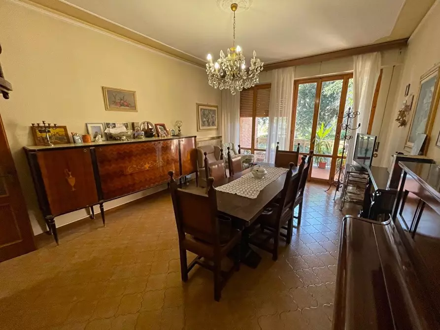 Immagine 8 di Appartamento in vendita  a Siena
