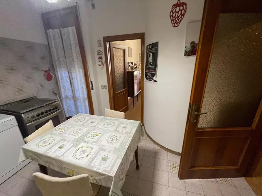 Immagine 27 di Appartamento in vendita  a Siena