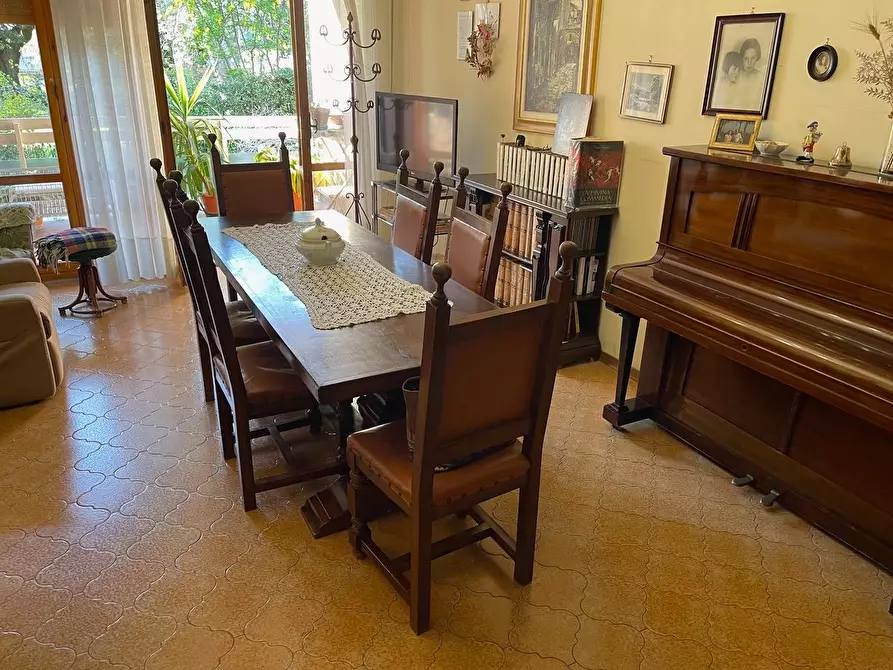 Immagine 22 di Appartamento in vendita  a Siena