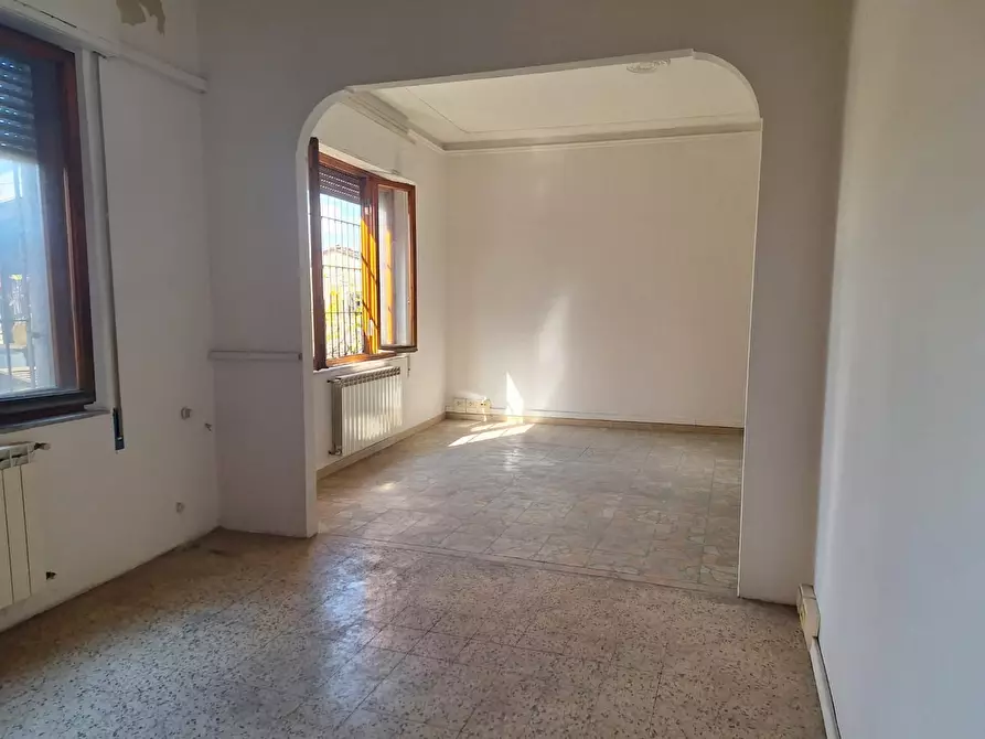 Immagine 11 di Appartamento in vendita  a Capannori