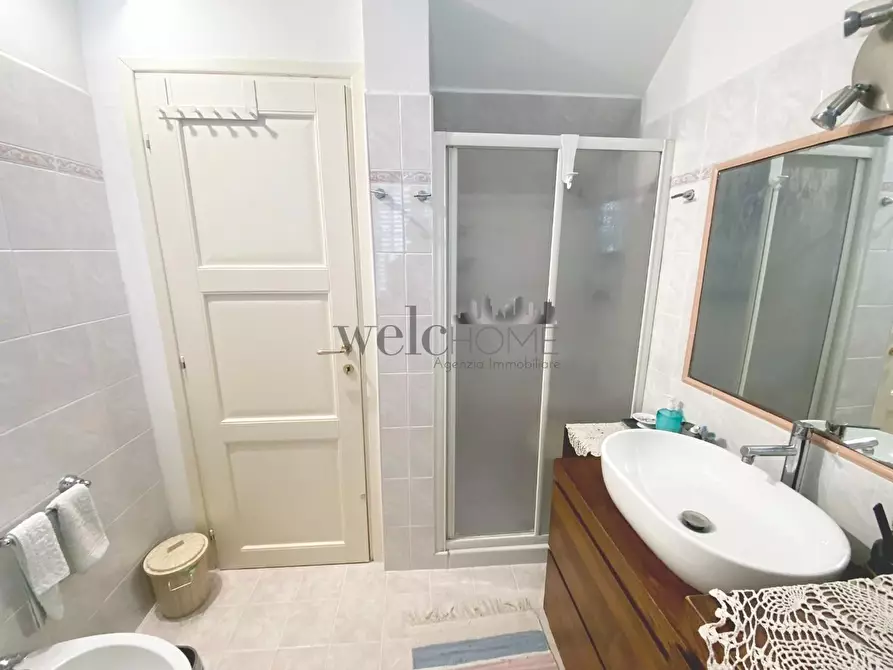 Immagine 22 di Terratetto in vendita  a Campi Bisenzio