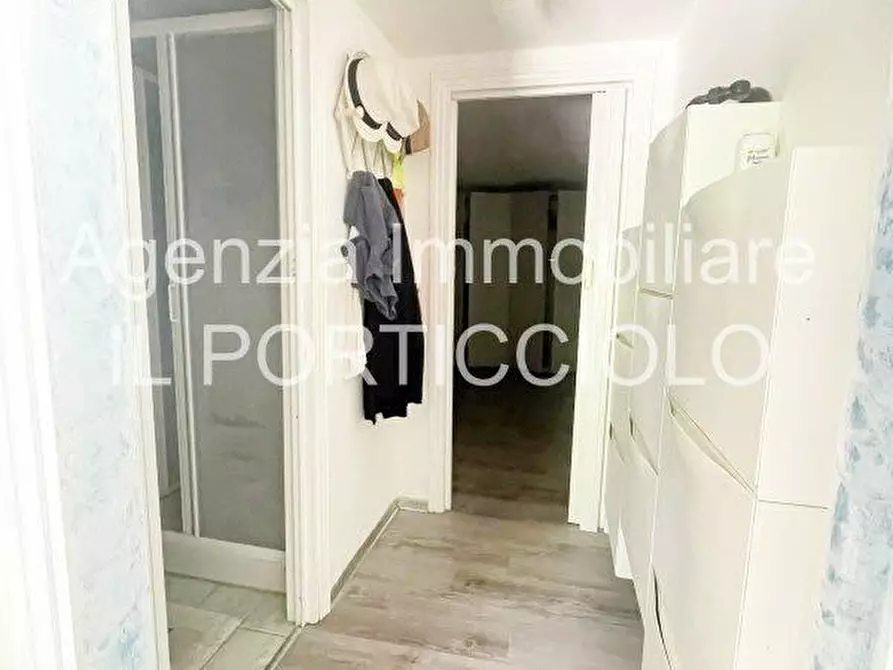 Immagine 17 di Appartamento in vendita  a Cecina