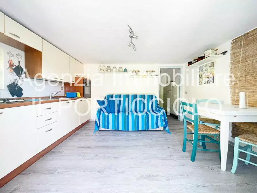 Immagine 10 di Appartamento in vendita  a Cecina