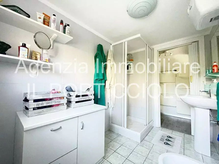 Immagine 28 di Appartamento in vendita  a Cecina