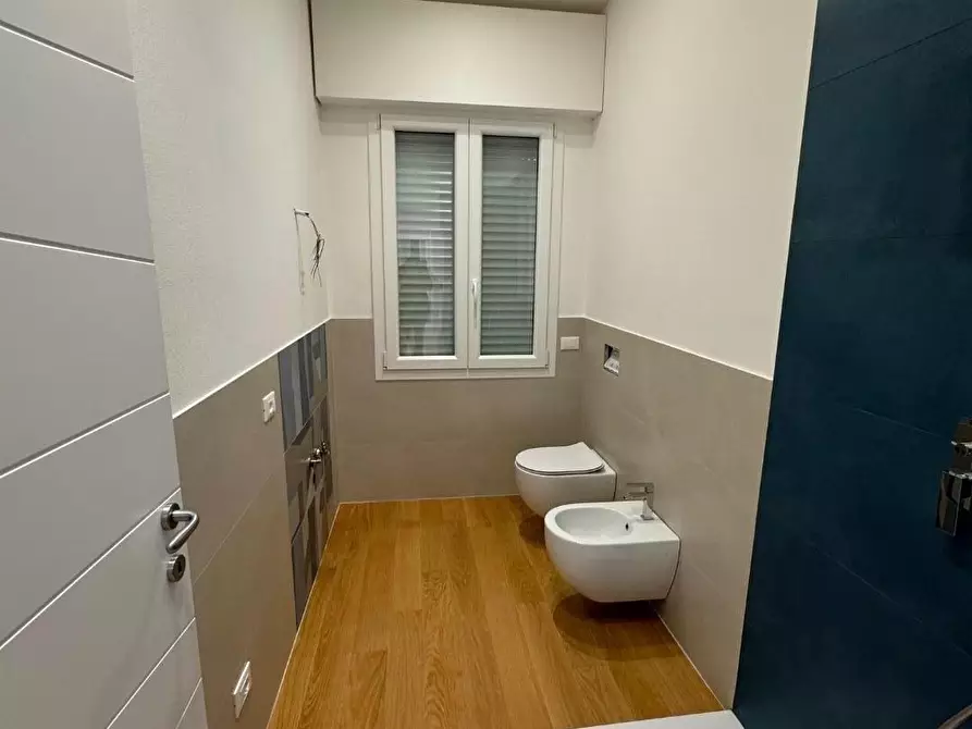 Immagine 12 di Appartamento in vendita  a Massa