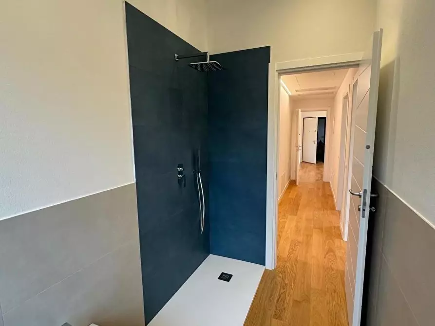 Immagine 15 di Appartamento in vendita  a Massa