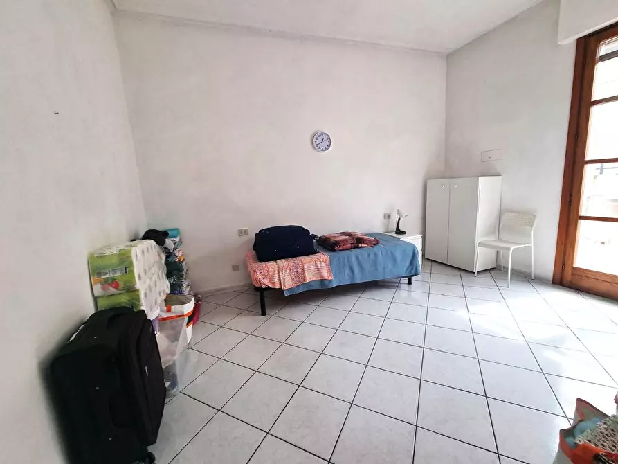 Immagine 13 di Appartamento in vendita  a Viareggio