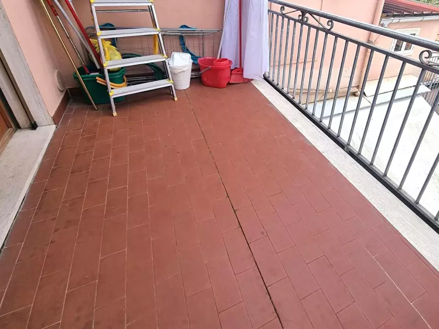 Immagine 2 di Appartamento in vendita  a Viareggio