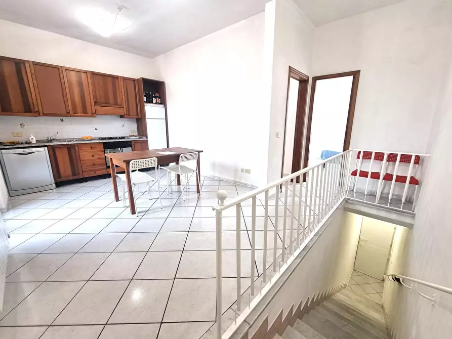 Immagine 3 di Appartamento in vendita  a Viareggio