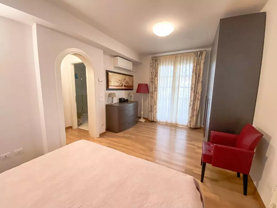 Immagine 35 di Villa in vendita  a Forte Dei Marmi