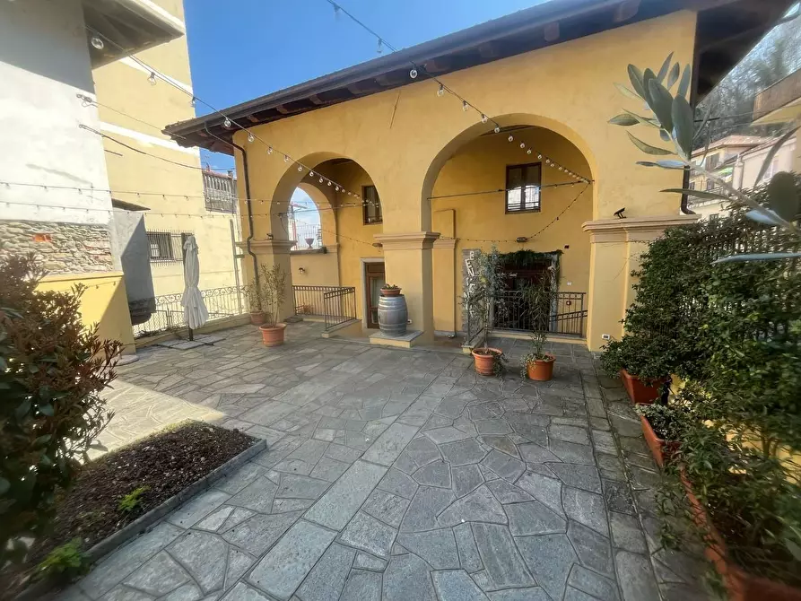 Immagine 5 di Bar / Ristorante in vendita  a Lanzo Torinese