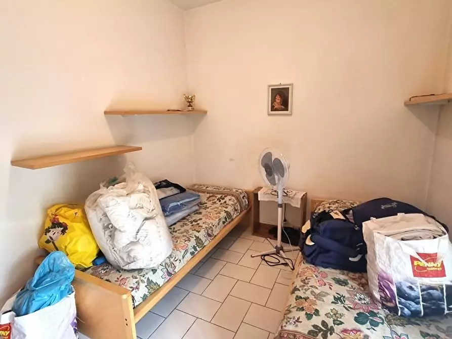 Immagine 11 di Appartamento in vendita  a Viareggio