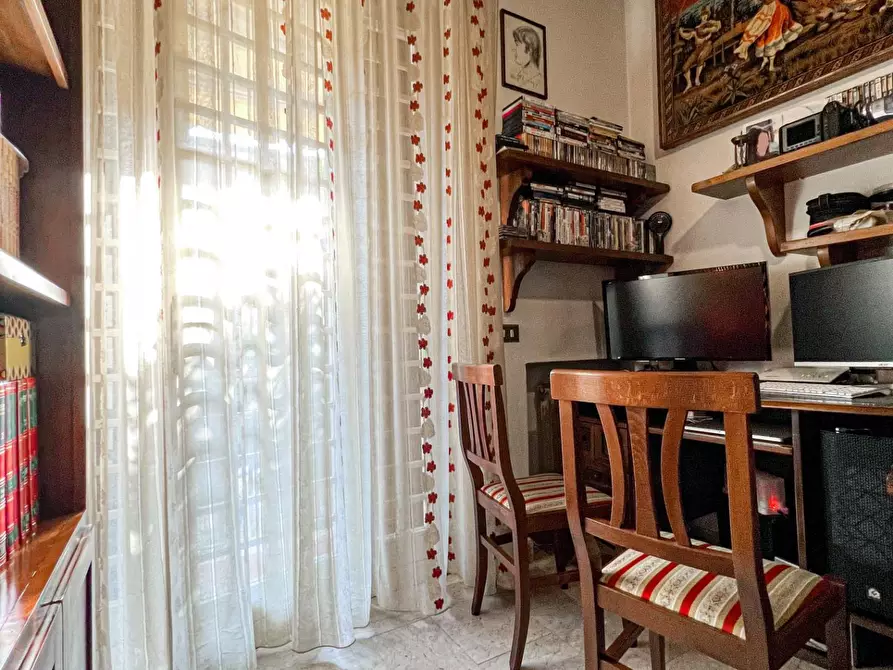 Immagine 32 di Casa indipendente in vendita  a Viareggio