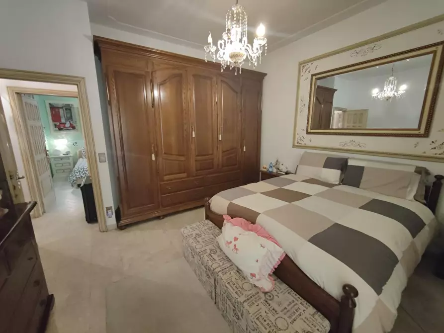 Immagine 29 di Casa indipendente in vendita  a Viareggio