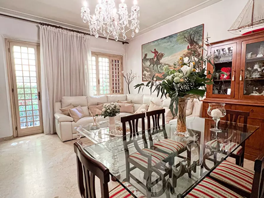 Immagine 8 di Casa indipendente in vendita  a Viareggio