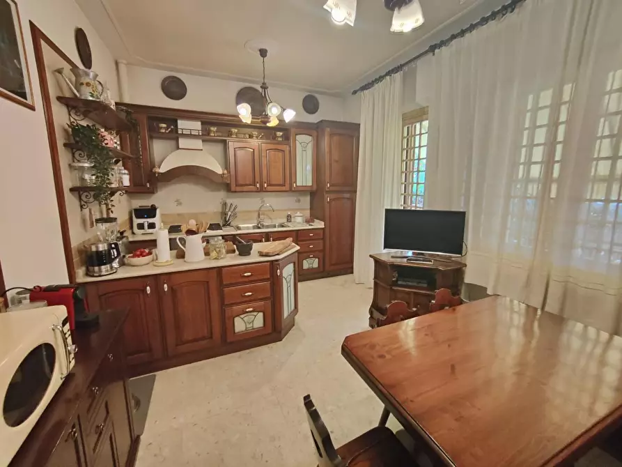 Immagine 14 di Casa indipendente in vendita  a Viareggio