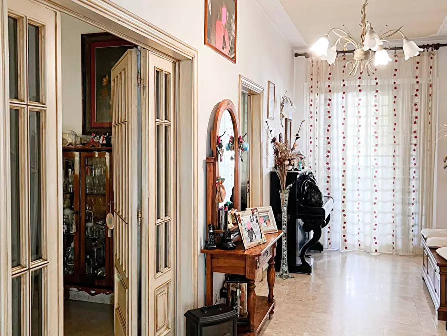 Immagine 23 di Casa indipendente in vendita  a Viareggio