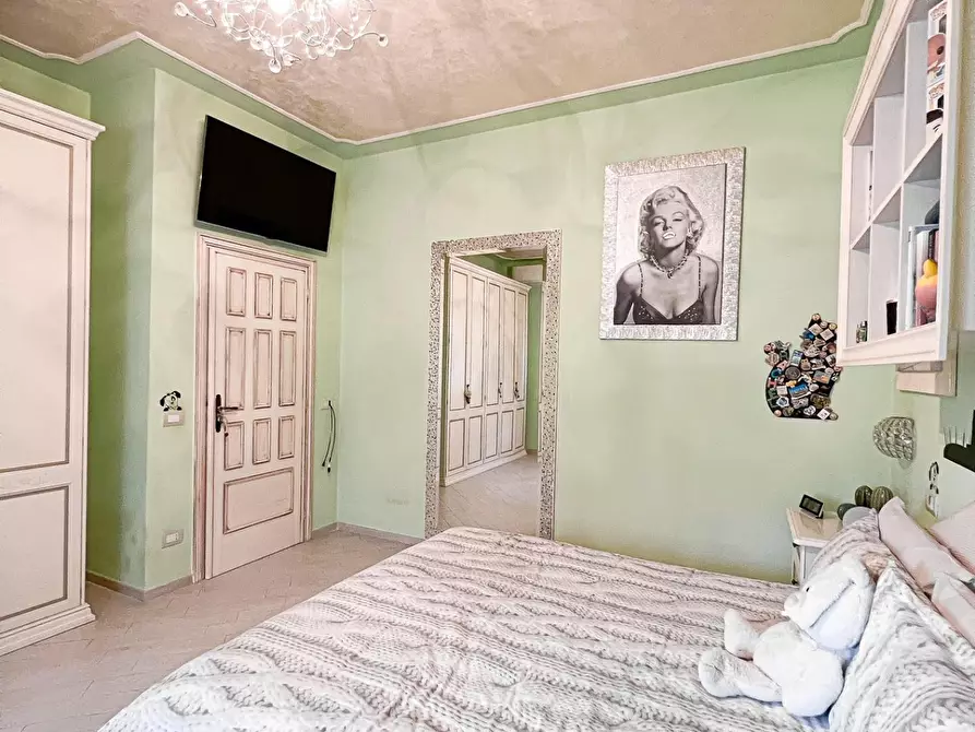 Immagine 31 di Casa indipendente in vendita  a Viareggio