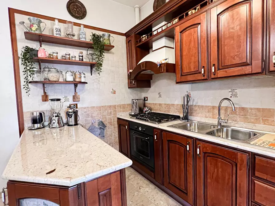 Immagine 16 di Casa indipendente in vendita  a Viareggio