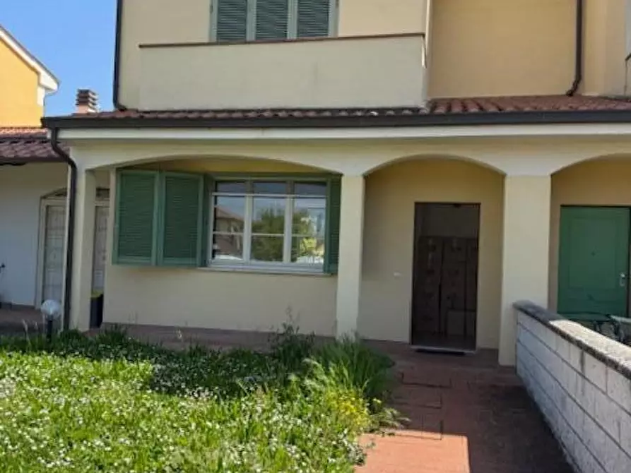 Immagine 1 di Villetta a schiera in vendita  a Fucecchio