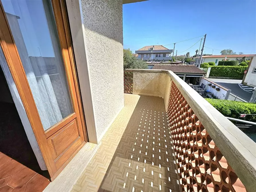 Immagine 19 di Porzione di casa in vendita  a Massa