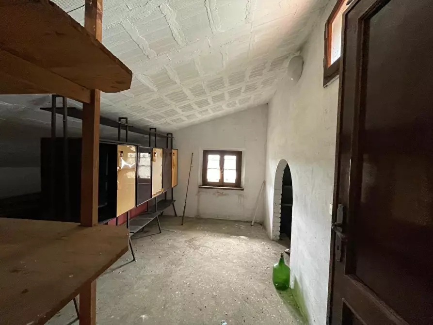 Immagine 18 di Villa in vendita  a Camaiore