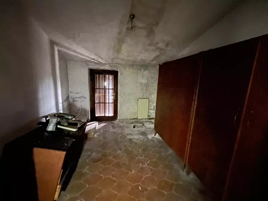 Immagine 17 di Villa in vendita  a Camaiore