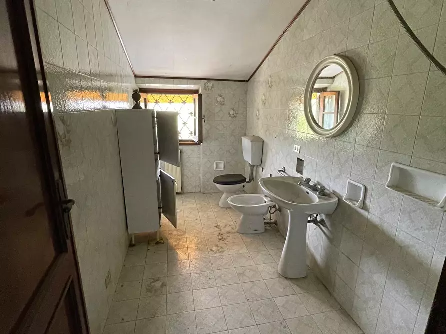 Immagine 16 di Villa in vendita  a Camaiore