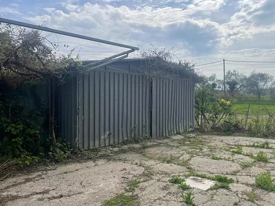 Immagine 19 di Villa in vendita  a Camaiore