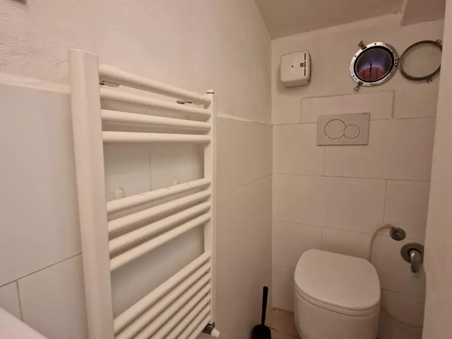 Immagine 27 di Appartamento in affitto  a Pisa