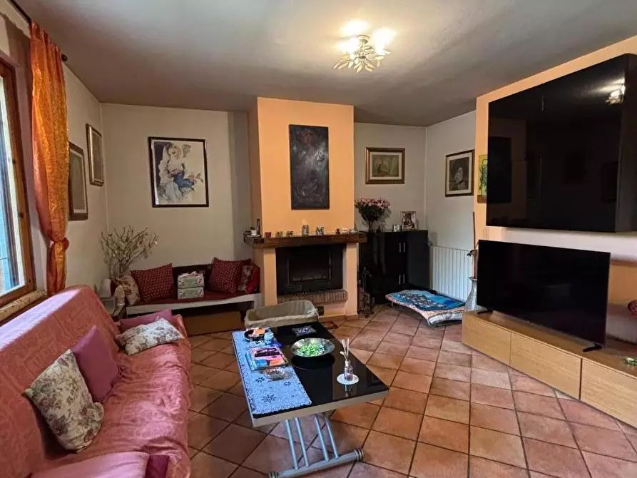 Immagine 12 di Appartamento in vendita  a Collesalvetti