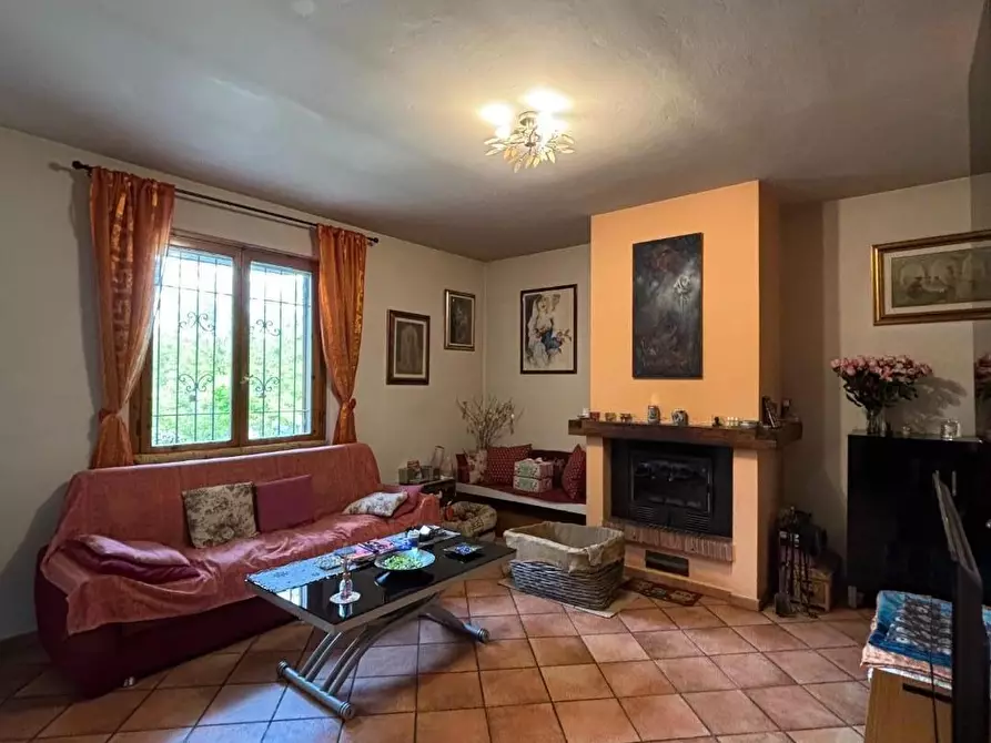 Immagine 15 di Appartamento in vendita  a Collesalvetti